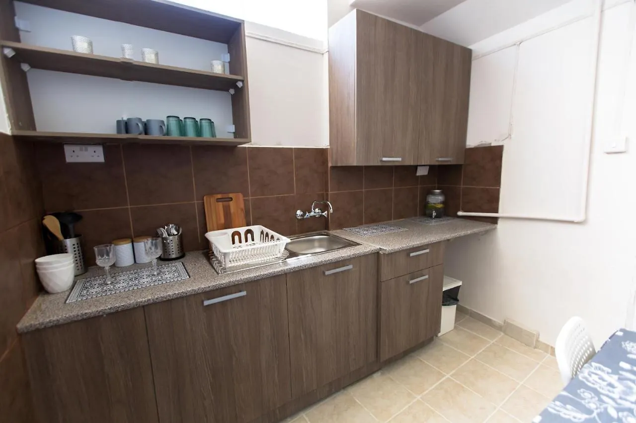 Guest house Laila'S Cozy Garden House & Studio Larnaca