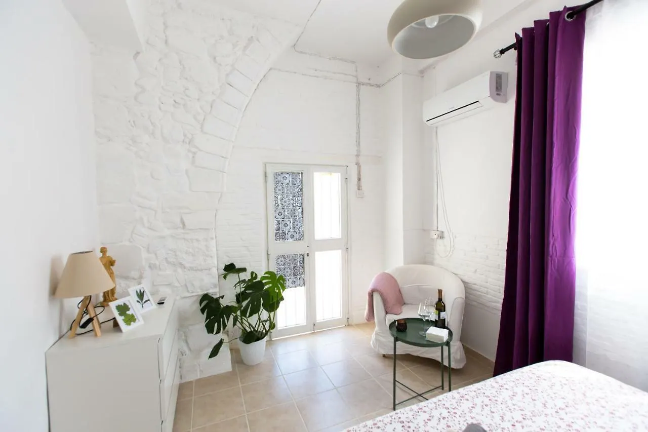Laila'S Cozy Garden House & Studio Larnaca Guest house